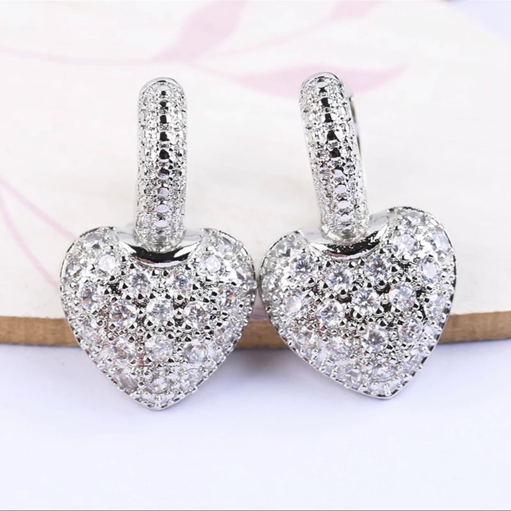 925 Sterling Silver Pave Diamond Heart Dangle Drop Huggie Hoop Earrings 26 mm - Picture 4 of 7